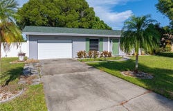 1402 SE 8th Place, Cape Coral, FL 33990