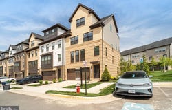 4975 LONGMIRE Way, CHANTILLY, VA 20151