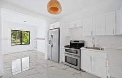 1683 NE 168th St, North Miami Beach, FL 33162