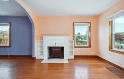 323 W BROADWAY ST, Goldendale, WA 98620