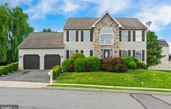 12 PROSPECT Drive, SINKING SPRING, PA 19608
