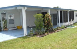 919 WEEPING WILLOW AVENUE, LADY LAKE, FL 32159