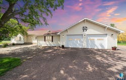 28262 472nd Ave, Worthing, SD 57077