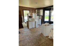 37 S Jackson Street, Lapeer, MI 48446