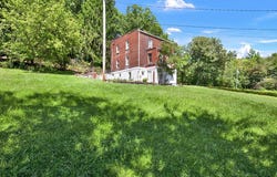 140 Smartnick Rd, Hempfield Twp, PA 15601