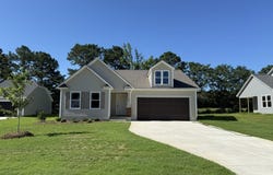 154 Oakfield Trace Drive, Four Oaks, NC 27524