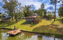 668 Omaha Drive, Omaha, TX 75571