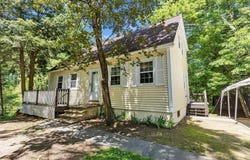11 Mayflower, Merrimack, NH 03054