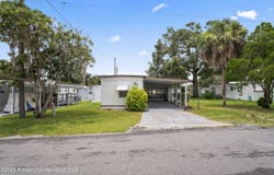 24631 Plumosa Drive, Leesburg, FL 34748