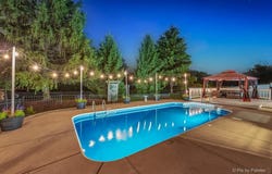 688 Regent Drive, Crystal Lake, IL 60014