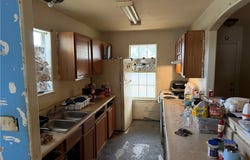 602 W Dallas Avenue, Seadrift, TX 77983