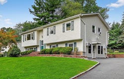 31 Park Terrace, Valley Cottage, NY 10989