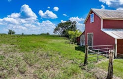 1466 County Road 253, Weimar, TX 78962