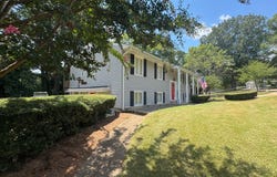 325 Katherine Dr, Grenada, MS 38901