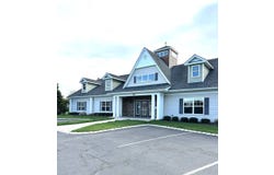 156 Stoneleigh Dr, Riverhead, NY 11901