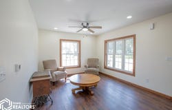 716 1st Avenue NE, Hampton, IA 50441