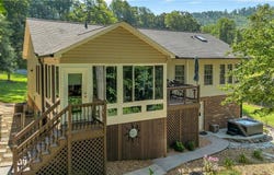 146 Hollowview Drive, Wilkesboro, NC 28697