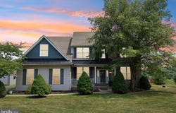 102 CLOVER LANE, PERKIOMENVILLE, PA 18074