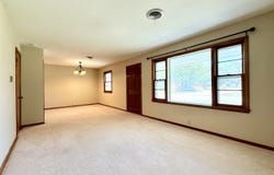 321 S Kansas Ave, Chanute, KS 66720