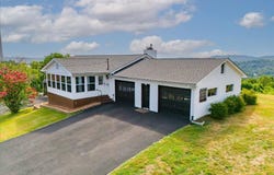166 Short St, Kingston, TN 37763