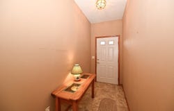 W170n5530 Ridgewood Dr, Menomonee Falls, WI 53051