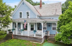 9 Pleasant St, Lunenburg, MA 01462