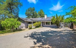 1448 Carter Way, Redding, CA 96002