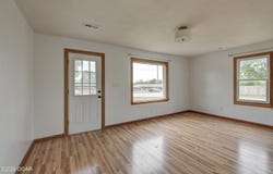 1800 Hazel Avenue, Carthage, MO 64836