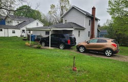 43 Howder Street, Hillsdale, MI 49242