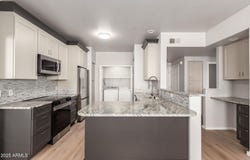 9820 N CENTRAL Avenue, Phoenix, AZ 85020