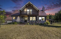 9322 E 56th Street, Newaygo, MI 49337