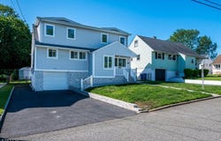 5 Alvin Ct, Woodbridge Twp., NJ 08840-2813