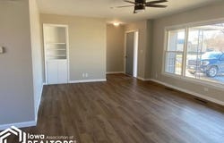 625 Blackstone Drive, Garner, IA 50438