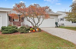 221 Pippin Drive NW, Sparta, MI 49345