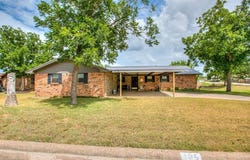105 Sargent Ave, Ballinger, TX 76821
