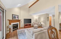 15710 26th Avenue N, Plymouth, MN 55447