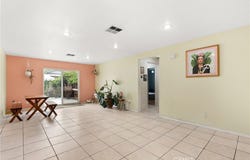 305 N College Street, La Habra, CA 90631