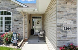 5264 CARRIAGE Road, COUNCIL BLUFFS, IA 51501
