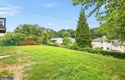 256 S DILLWYN ROAD, NEWARK, DE 19711