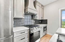 128 Chepstow Place, Black Mountain, NC 28711