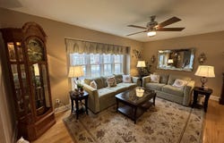 8 Malaron Cir, Egg Harbor Township, NJ 08234