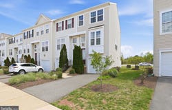 8333 SCOTLAND Loop, MANASSAS, VA 20109
