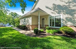 35 Sharon Drive, Moosic, PA 18507
