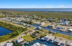 3801 Galt Island Avenue, St. James City, FL 33956