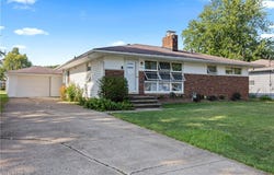 1327 W 39th Street, Lorain, OH 44053