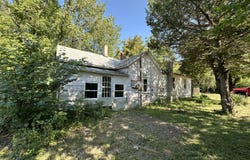 604 S Brookside Avenue, Ash Grove, MO 65604