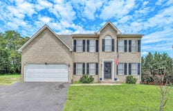221 Minnie Bell LN, Vinton, VA 24179