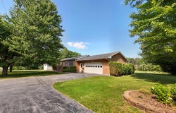 478 St Johns Road, Champlain, NY 12919