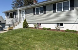85 Kalmar St, Worcester, MA 01606