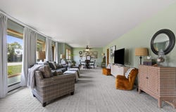 325 W GREENFIELD Avenue, ALGOMA, WI 54201